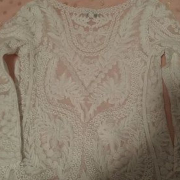 Express Long Sleeve Fitted White Lace Over Netting Scoop Neck Romantic Top SZ XS - Picture 5 of 5